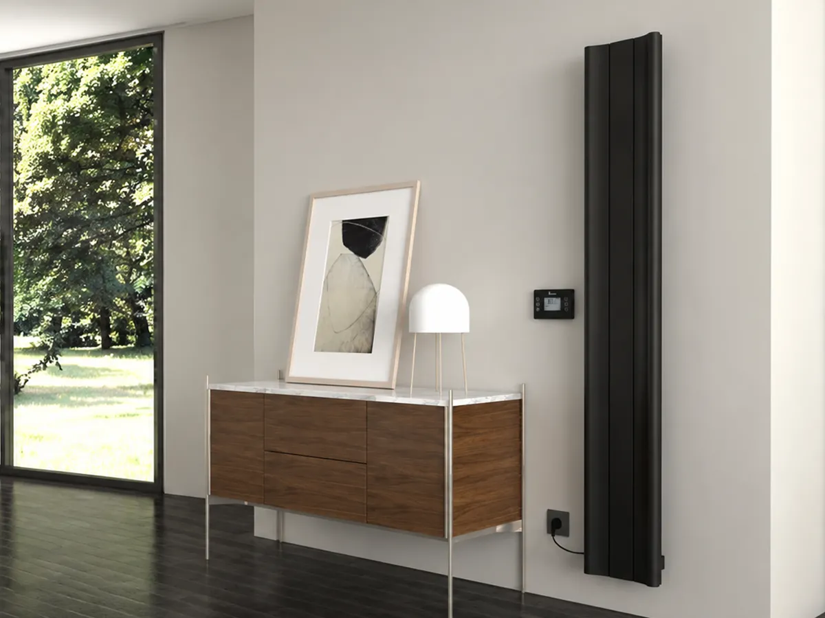 Radiator electric de design CARISA, colecția BOREAS B, 1800x276 mm, NEGRU