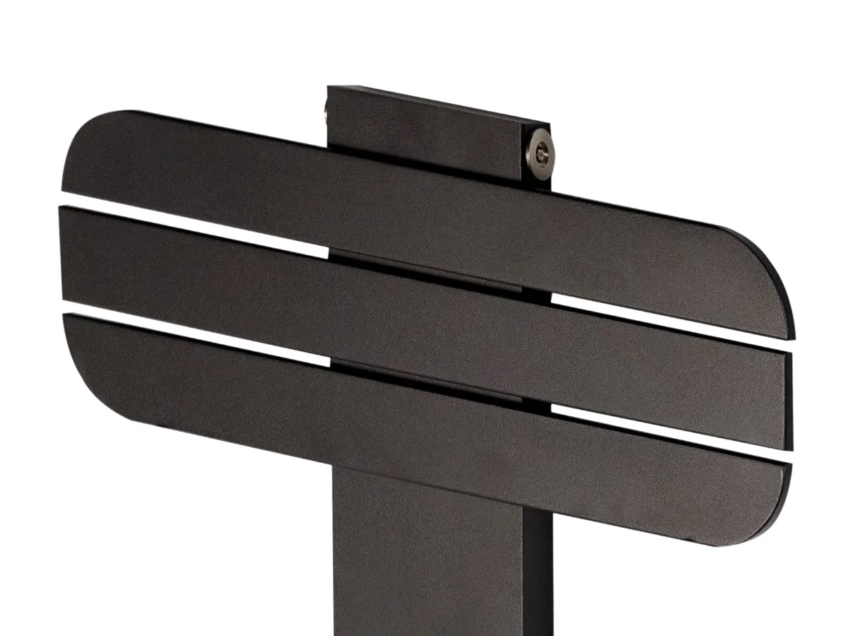 Дизайнерский полотенцесушитель LOJIMAX, коллекция DOSIA Высота 250 мм. Ширина 400 мм. Черный матовый