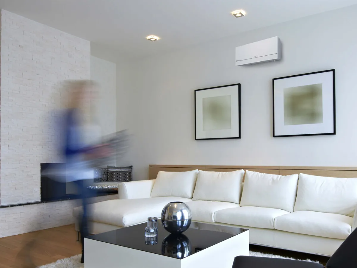 Рекуператор воздуха с системой приточно-вытяжной вентиляцией Mitsubishi Electric LOSSNAY VL-100EU5-E (расход воздуха 100 м³/ч)